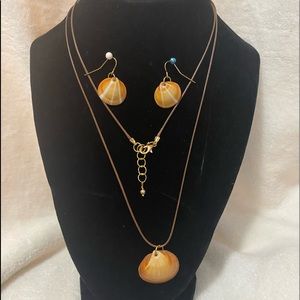 Fl. Spectral Bittersweet Clam pendant/earrings